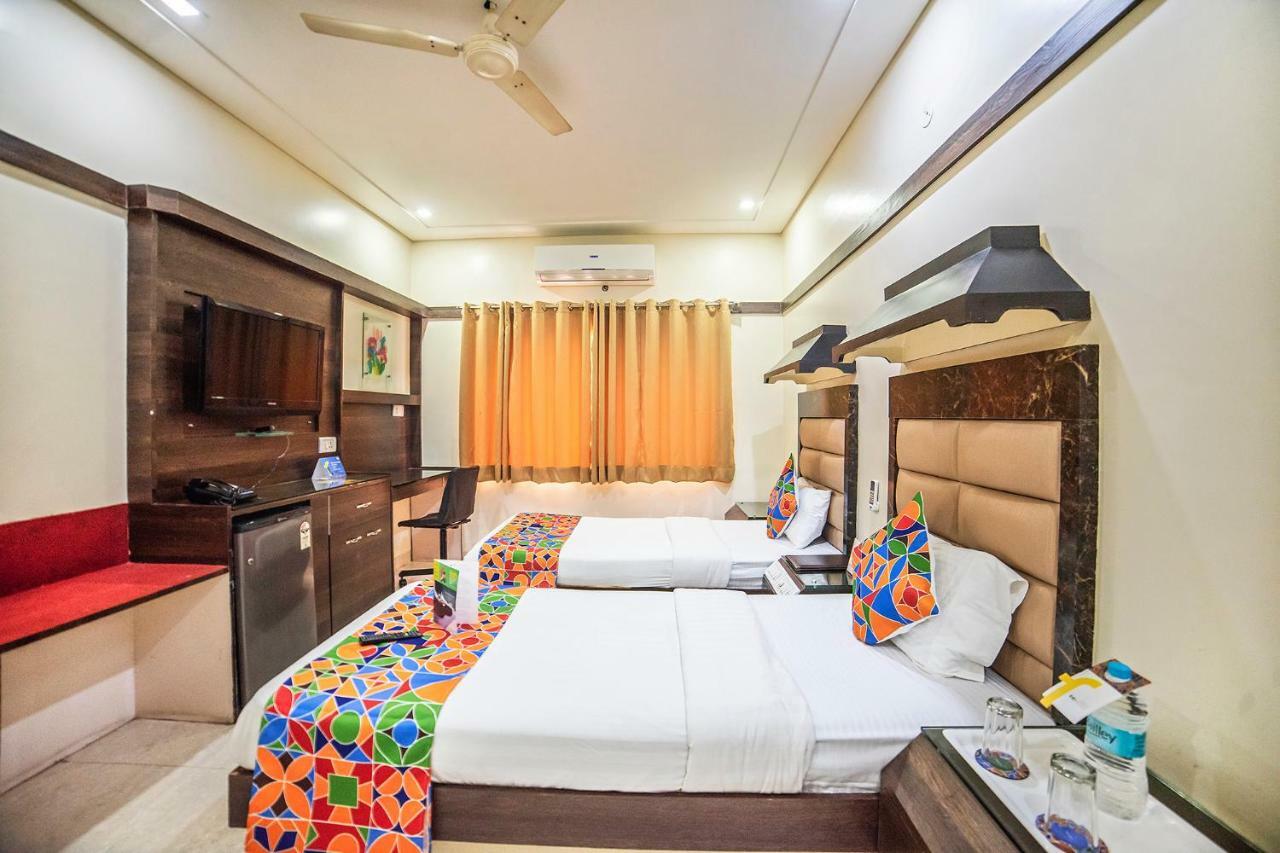 แฟ็บโฮเต็ล ซันตูร์ Hotel อินดอร์ ภายนอก รูปภาพ